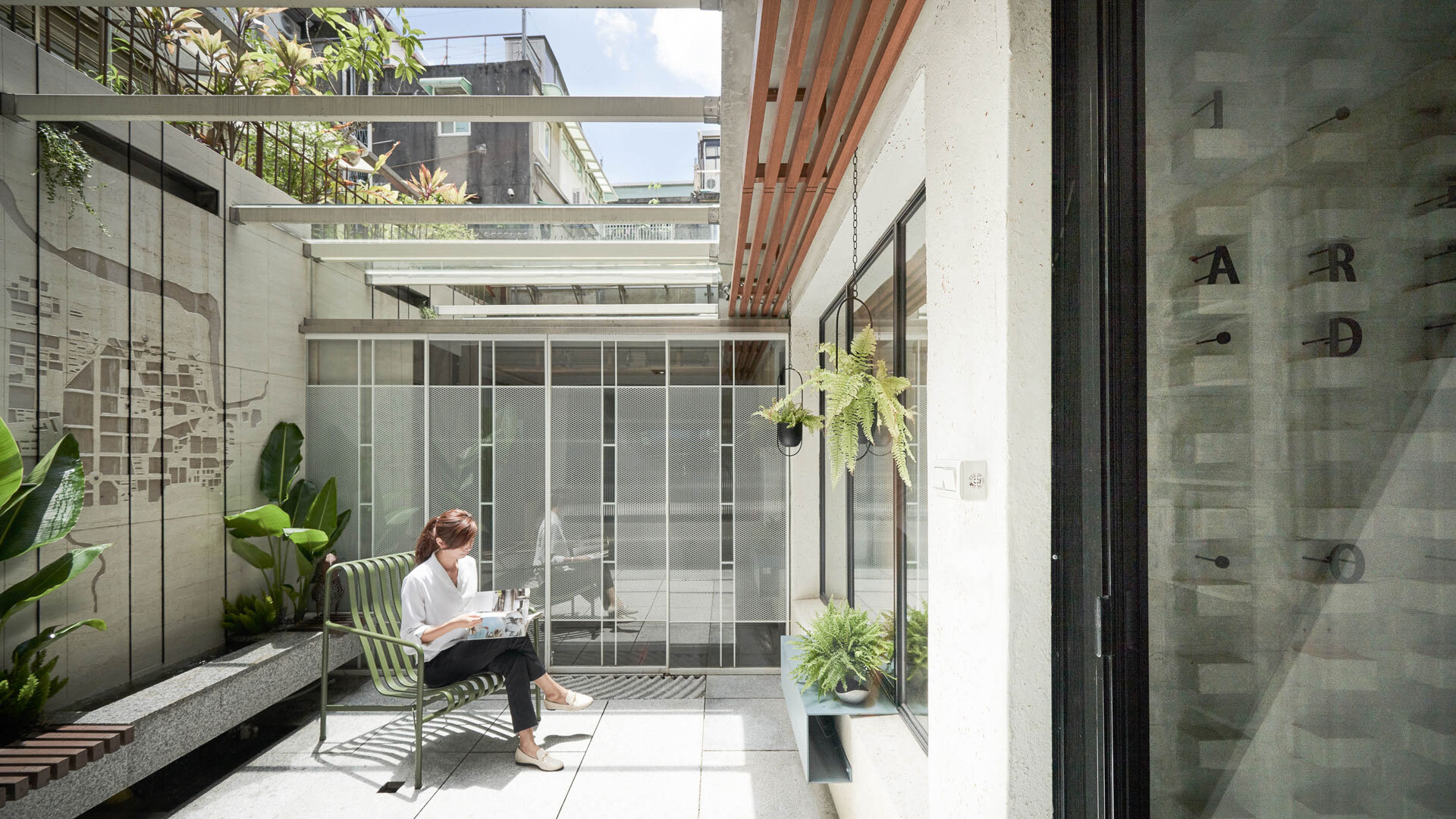 延伸盎然綠意，打理像在公園裡工作般的辦公風景：「亞圖設計」想居二弄 — Hey!Cheese-0
