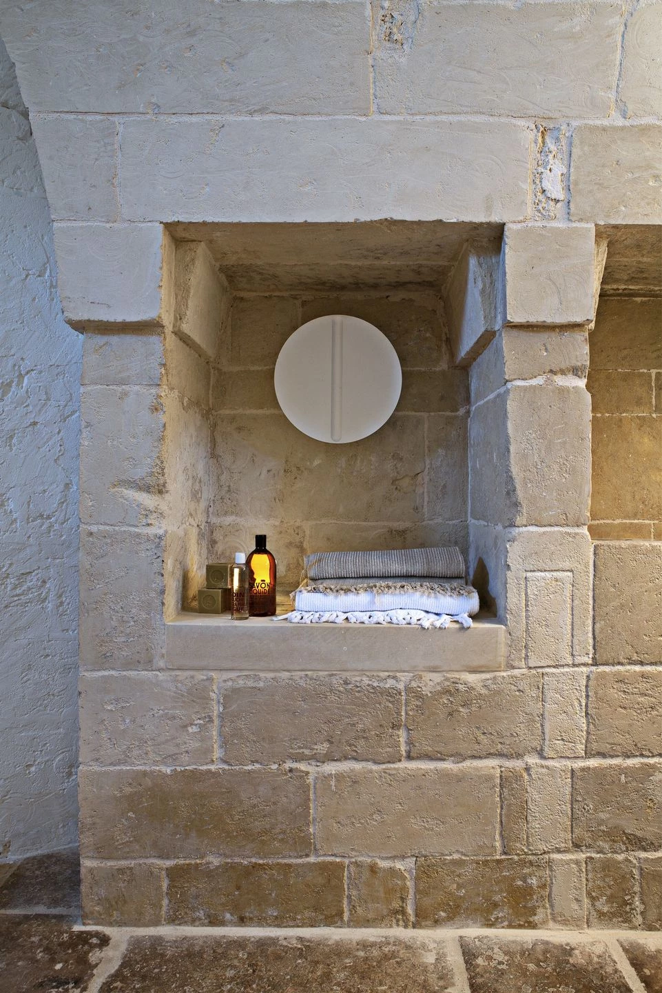 意大利古老油磨坊的现代重生-28