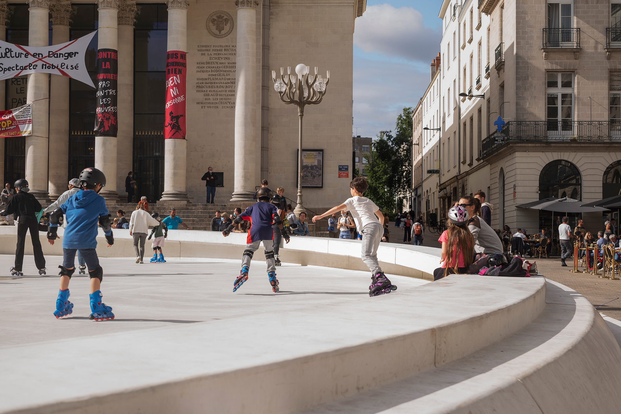 Versus Installation  / TITAN-13