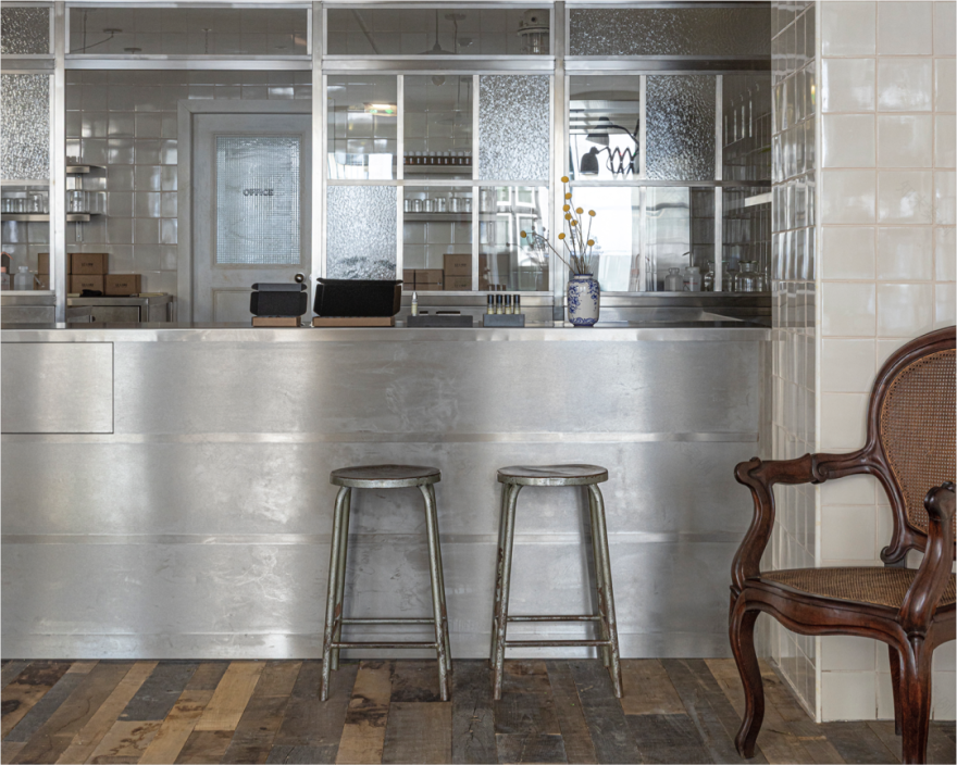 Le Labo里斯本精品店丨葡萄牙里斯本丨Le Labo品牌内部团队-4