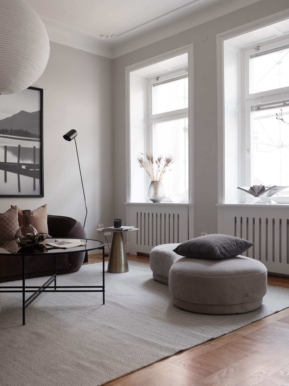 北欧风格公寓的优雅暗调设计-4