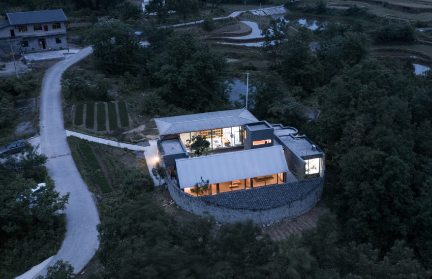 Unique and simple Rain House created by Describing Architecture Studio to blend traditional Chinese architecture and modern living 独具特色、简约的RainHouse，由描述建筑工作室，将中国传统建筑与现代生活融为一体。-7