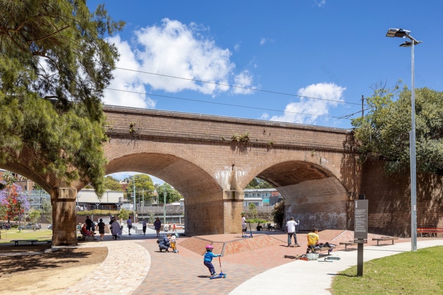 悉尼城市生态绿洲 · The Crescent丨澳大利亚悉尼丨JMD design-10