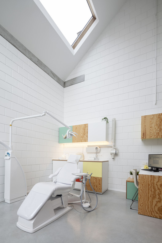 比利时布鲁日温暖牙科诊所-18