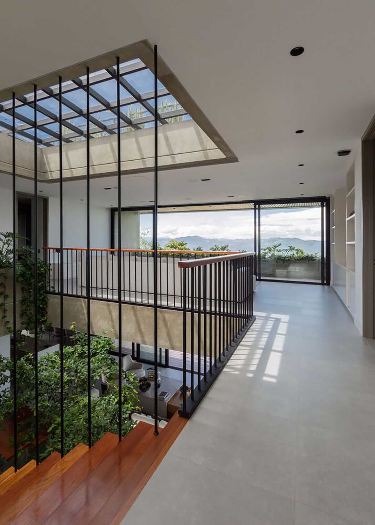 哥伦比亚寒带山间别墅，自然与建筑的和谐交融-11