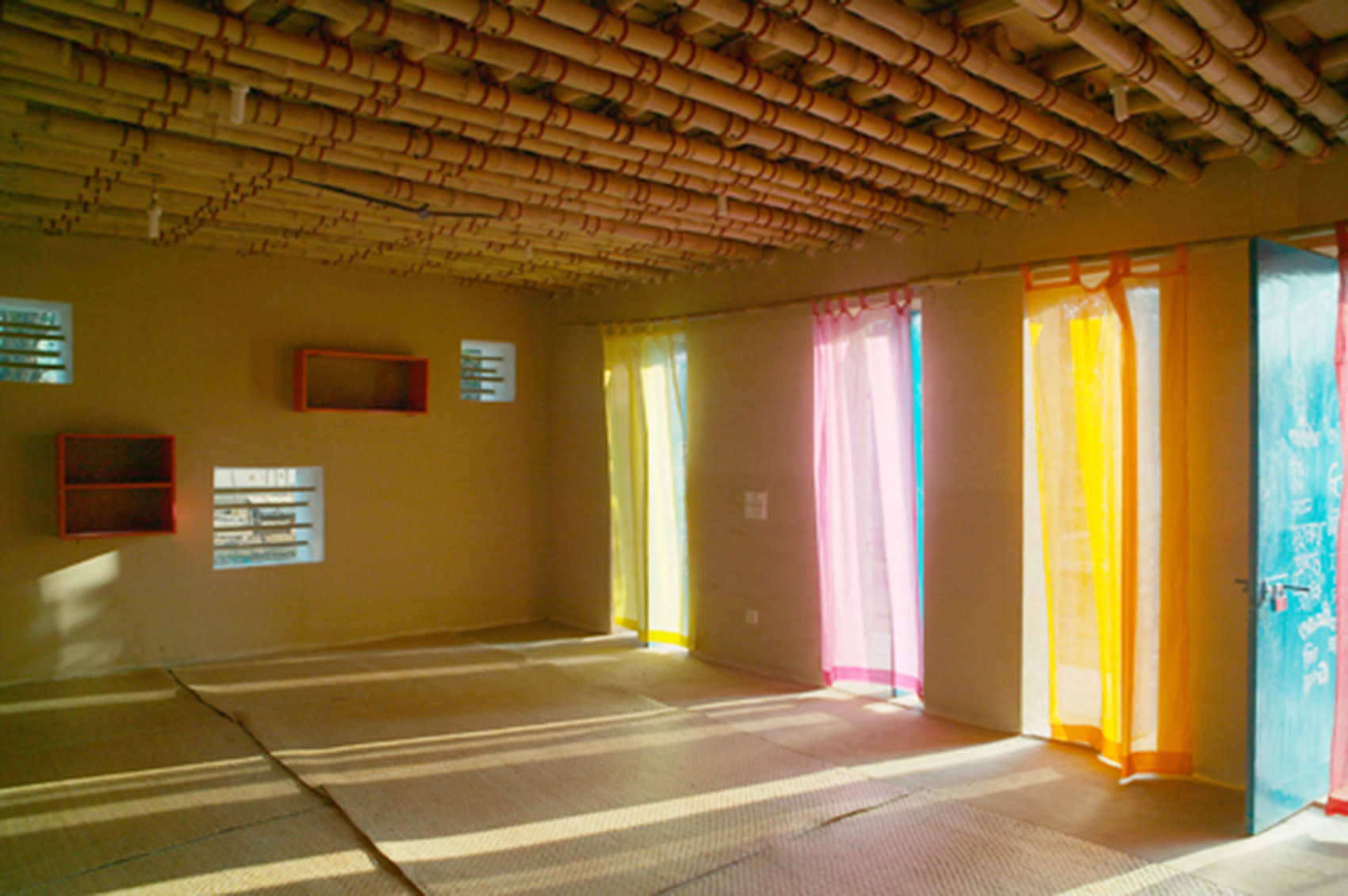 孟加拉国的现代教育培训学院,手工打造的传统学校 / Studio Anna Heringer-27