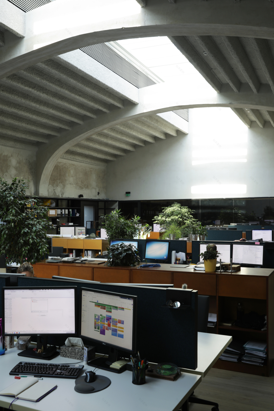 Urania Cinema Transformation / 3LHD-63