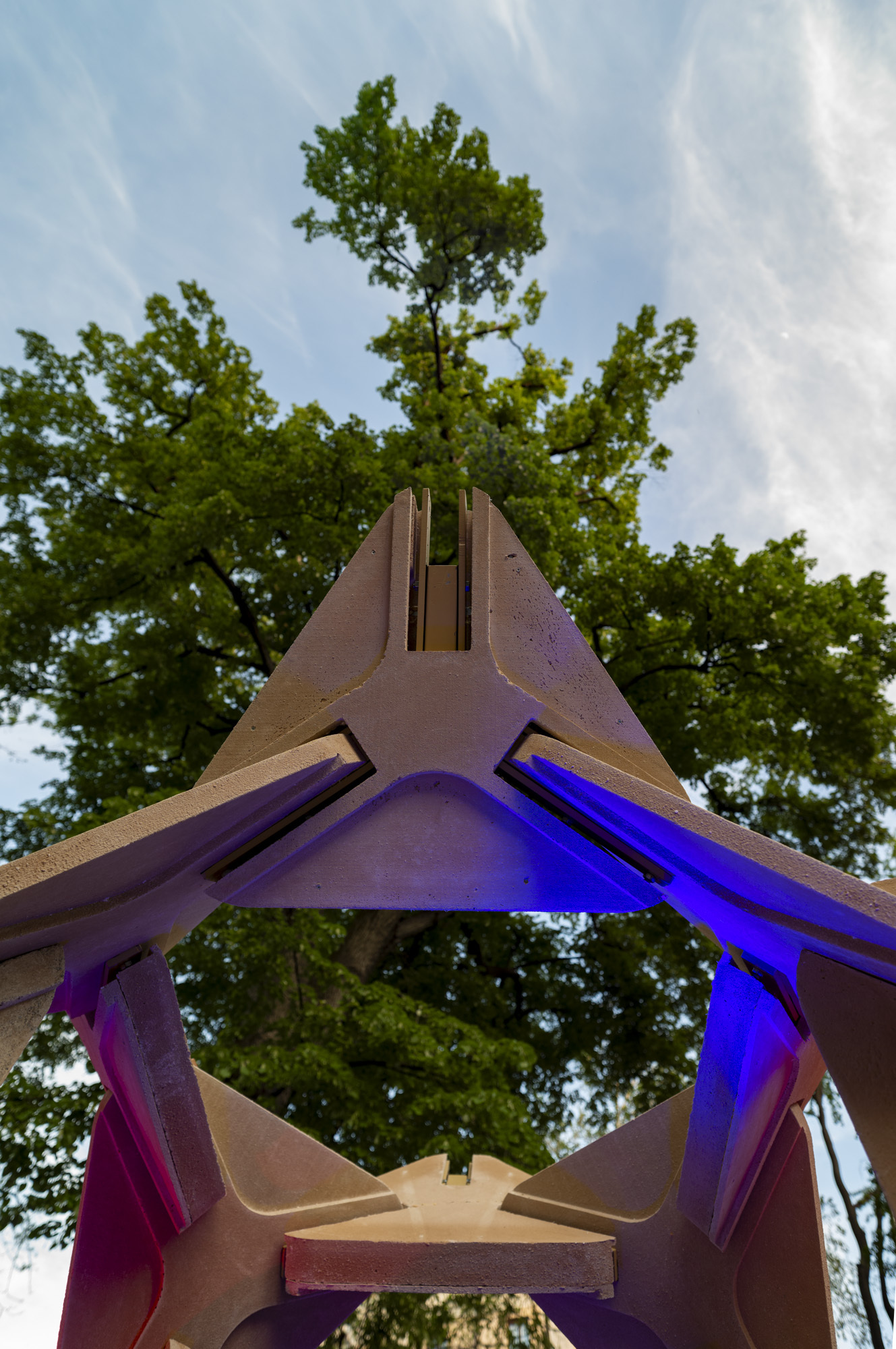 尼拉亚景观装置丨IDIEQ-23