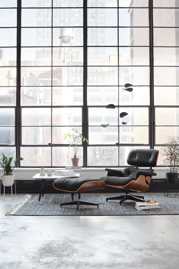 Eames Lounge Chair 单椅丨Charles Eames 和 Ray-25