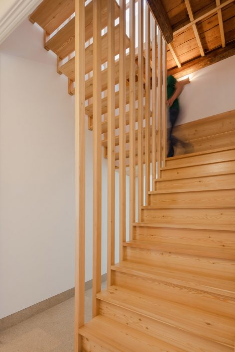 葡萄牙奥瓦尔住宅翻新-59