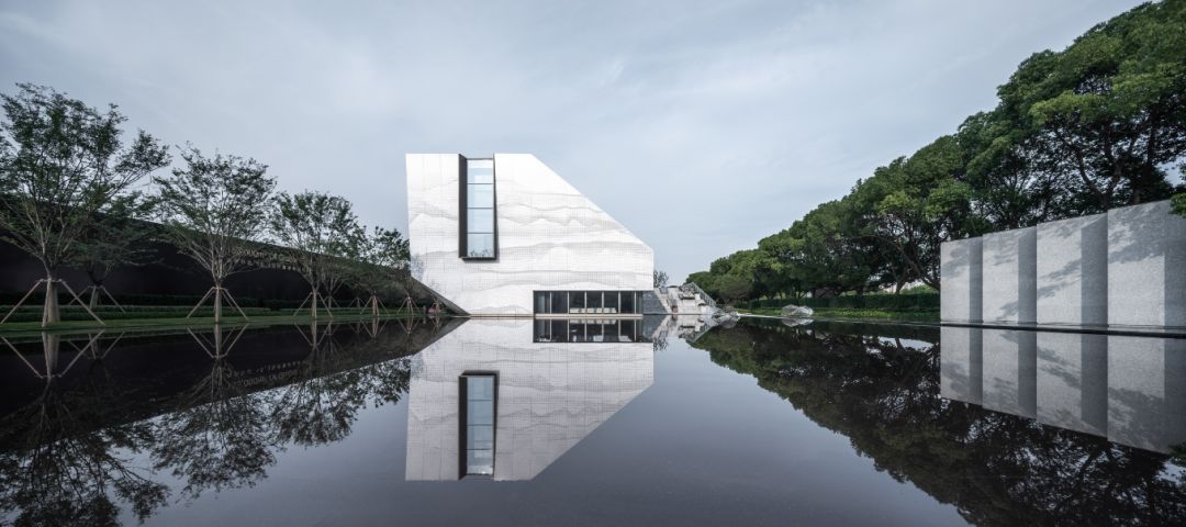 以现代山河之形雕琢极简 | 苏州融创金融街-38