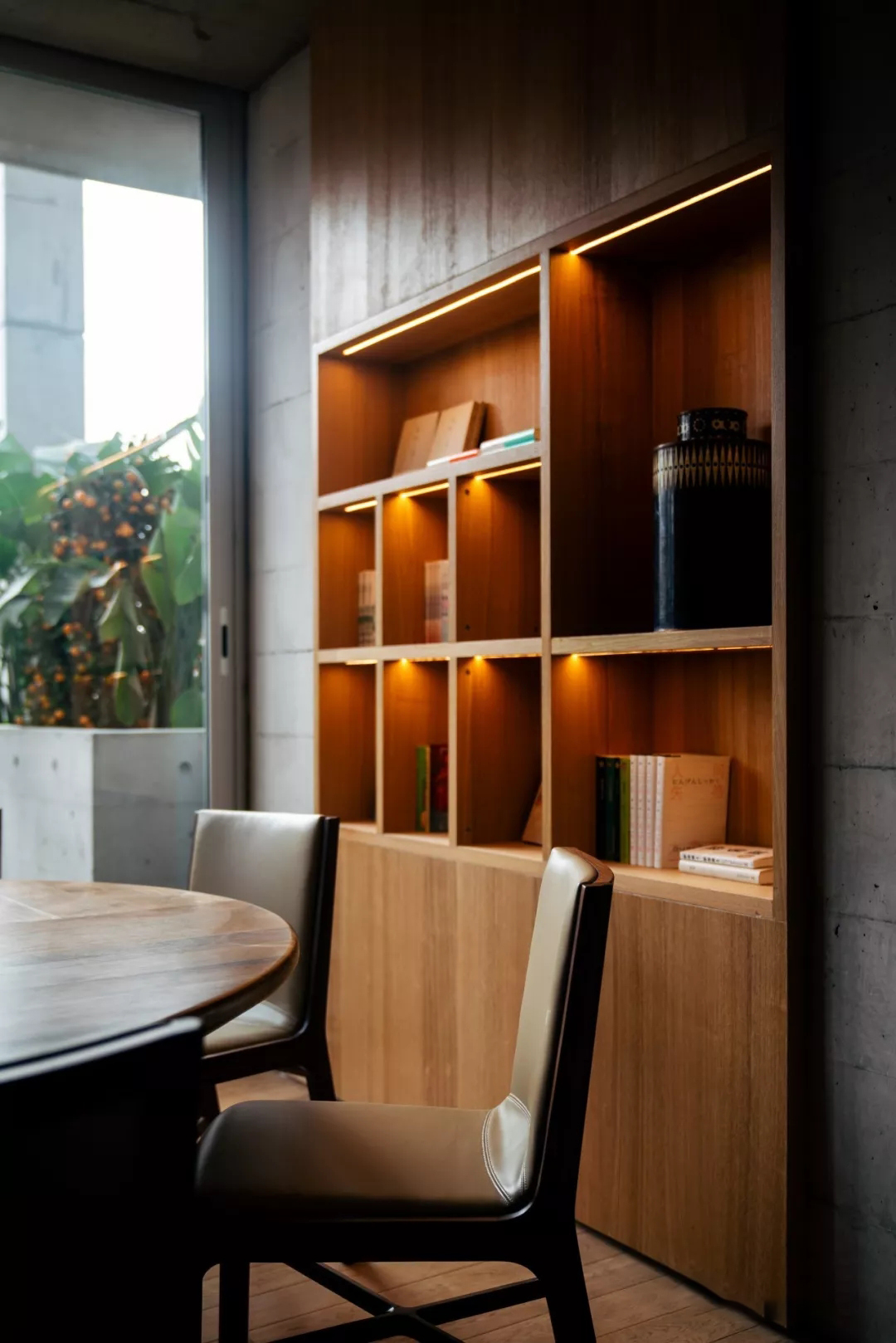 琚宾爆拆《皮囊》里的家，握手楼逆袭美宅+图书馆综合体！-96