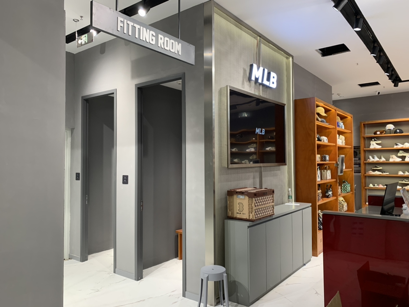 武汉龙湖天街MLB店-3