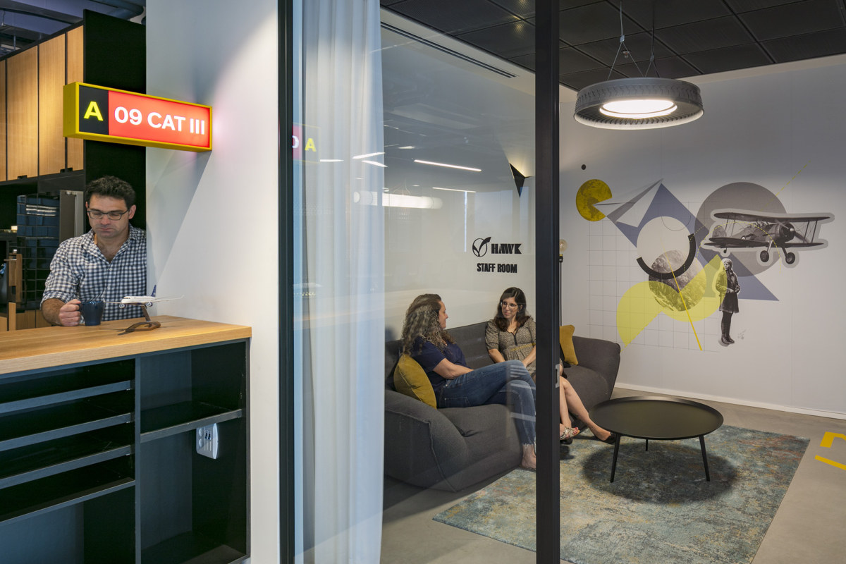 航空元素融入办公空间，打造独特企业文化-15