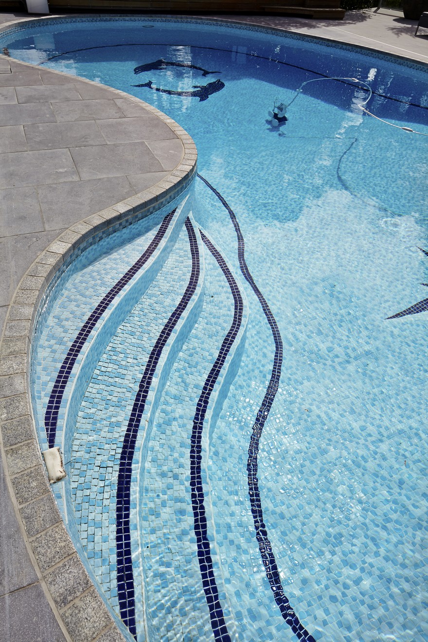 伦敦郊区的新英格兰风格家园-26