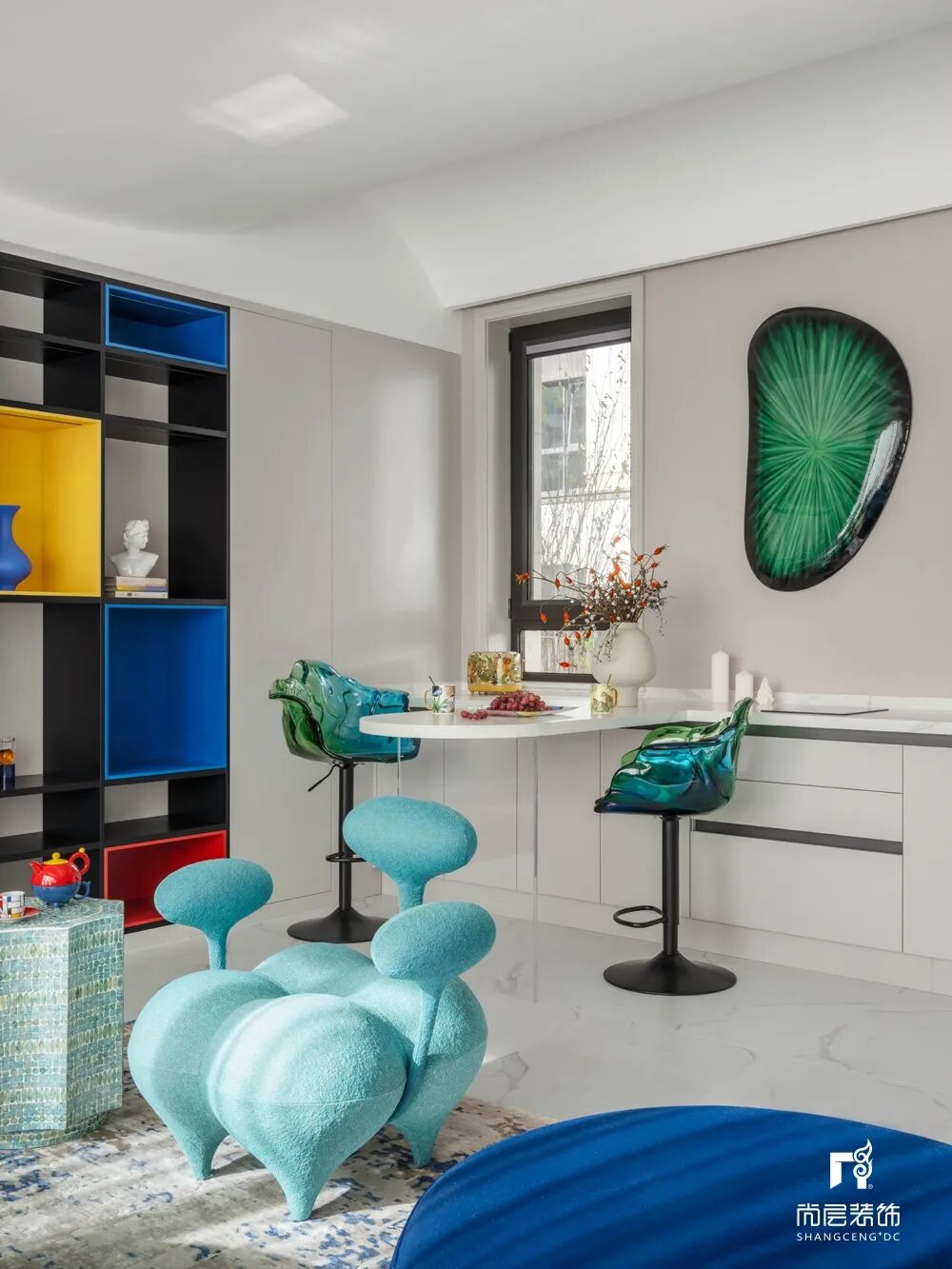 住进600㎡“蒙德里安”的画里，阅读博主申怡的色彩灵感屋-47