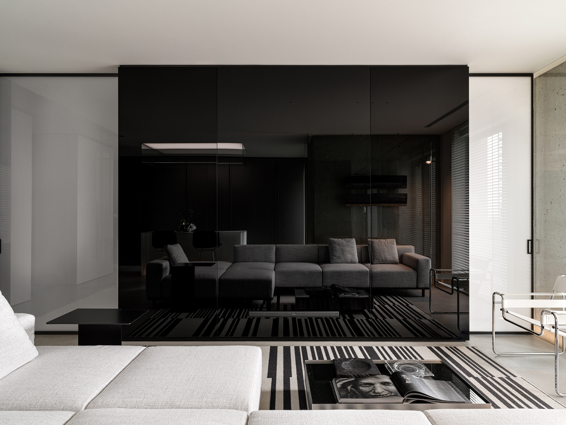 PRIME 66：普瑞姆66
PRIME·66：普瑞姆·66
ARTIMITRO：由于ARTIMITRO可能是特定的名称、术语等，没有通用准确的对应翻译，此处无法给出有效翻译 丨俄罗斯莫斯科-19