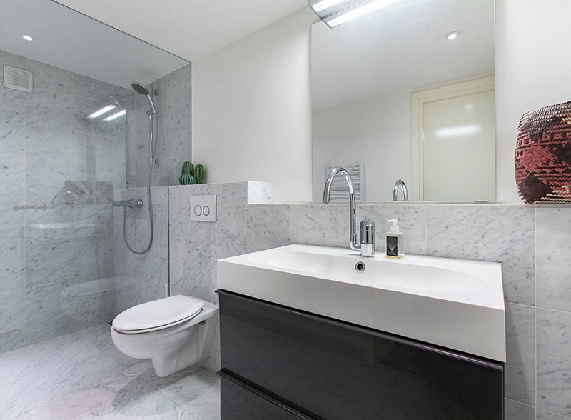 阿姆斯特丹黄色公寓，热带风情与传统欧式风格的碰撞-9