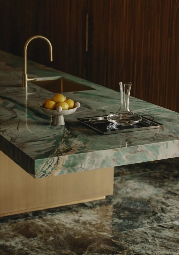 瑰丽全球首座冬季度假村丨法国设计师Tristan Auer-7