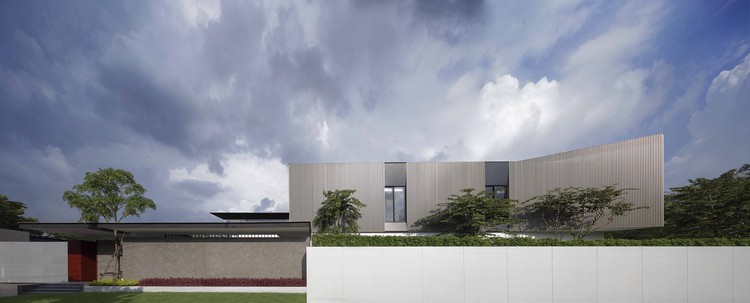 Aluminium House  Ayutt and Associates Design-1