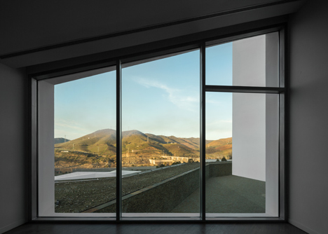 Pocinho Centre for High Performance Rowing by Álvaro Fernandes Andrade-36