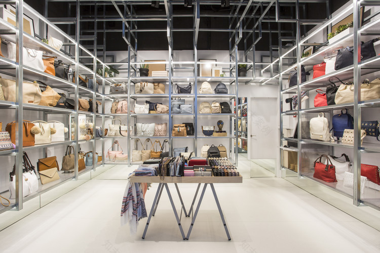 巴塞罗那某商店金属型材改造货架项目丨西班牙巴塞罗那丨Dear Design-13