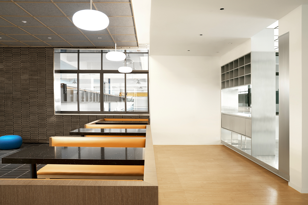 SR 总部办公室设计丨中国上海丨Pronounced Design-13