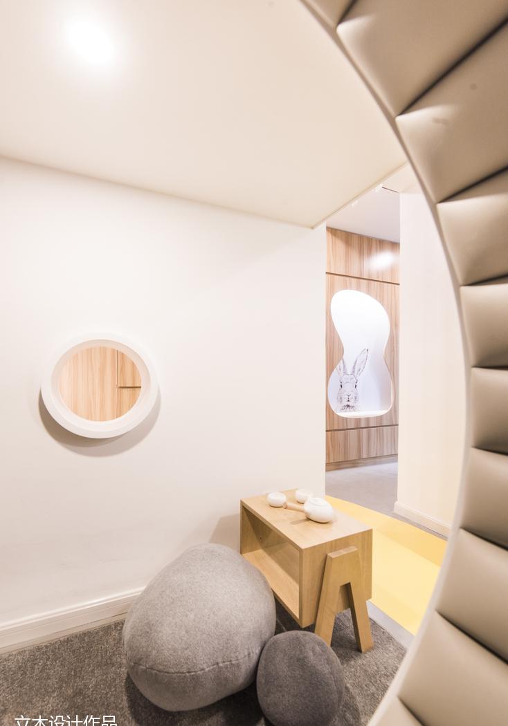 上海四胞胎的跑道之家 | 流动空间与功能性设计-54