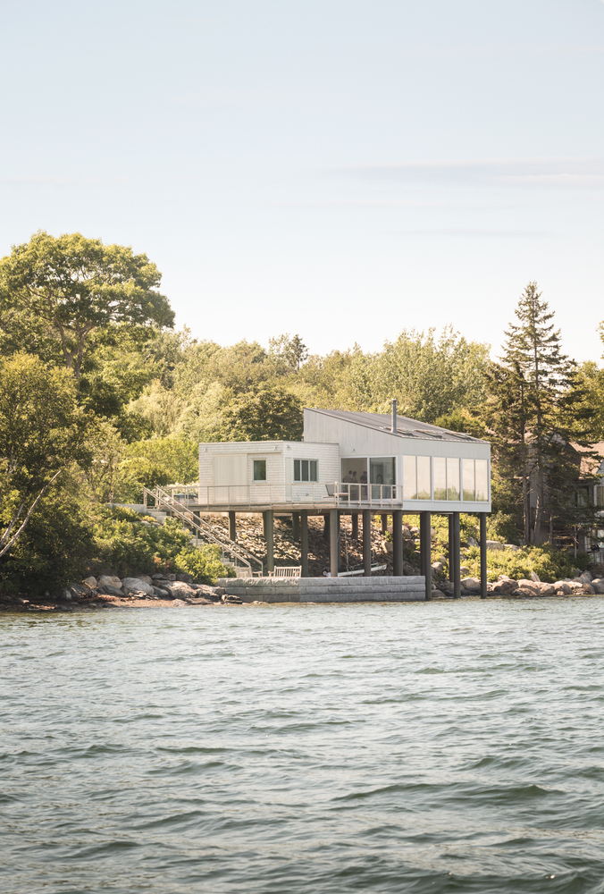 House over the Water  Elliott + Elliott Architecture-41