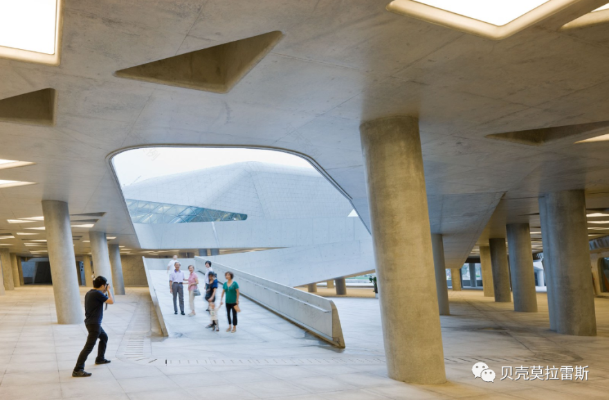阿利耶夫文化中心丨阿塞拜疆丨扎哈·哈迪德-38