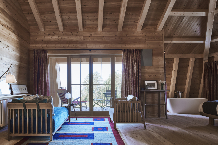 Homes in the Pastures / AMDL CIRCLE-60