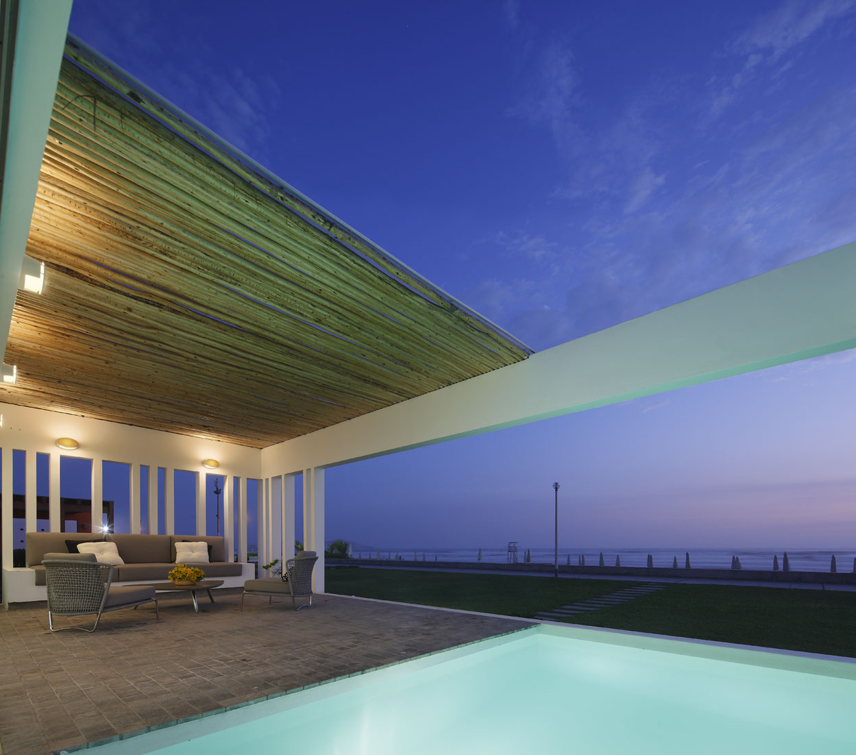 白盒子中的垂直生活-59