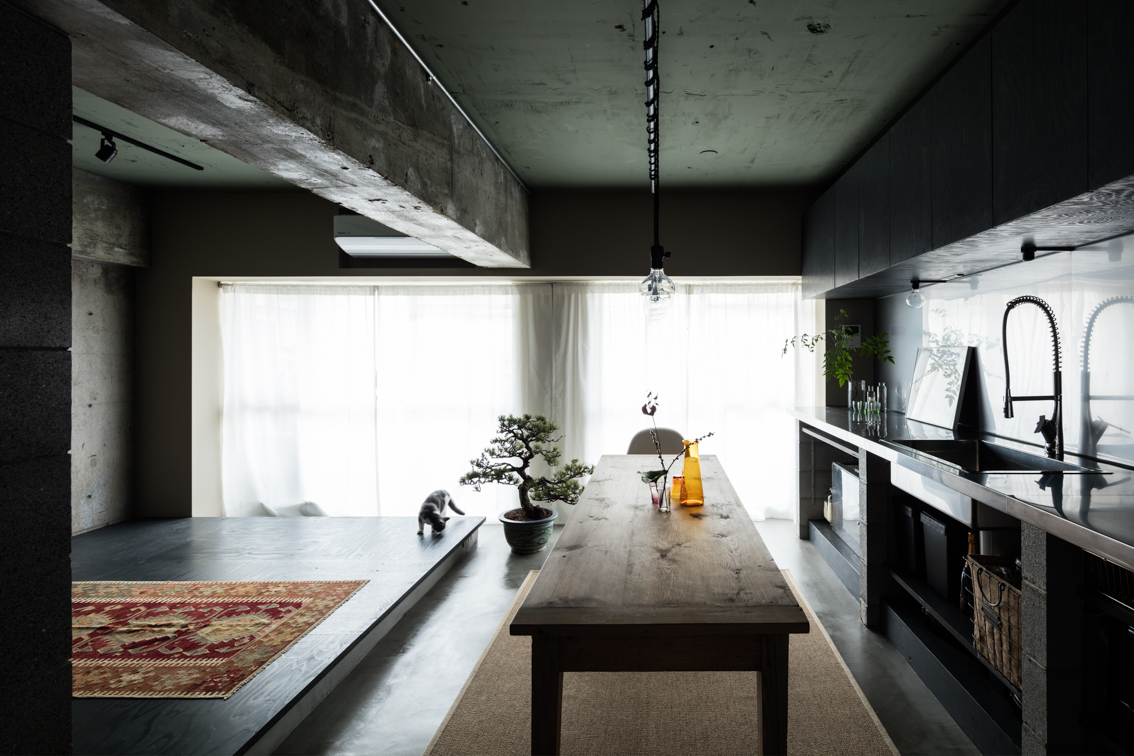Dwelling With Independent Concrete Block Wall / Asano - Izue Architect Office-15