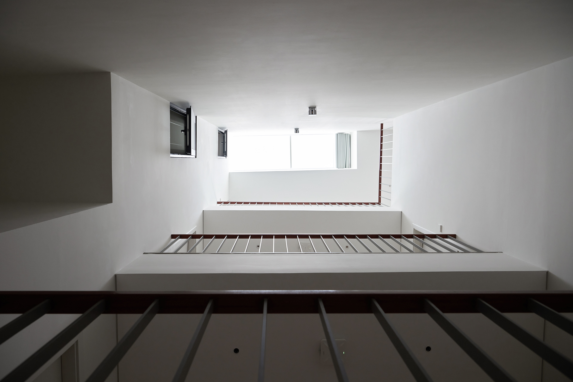 仁义之家；义之家（这里Yen Nghia可能对应越南语的Nhân nghĩa，是仁义的意思，在没有更多背景的情况下推测翻译，Yen Nghia直接音译可成延义等，但音译表意不明确，凭借较常见越南语语义选择意译） 丨越南河内-31