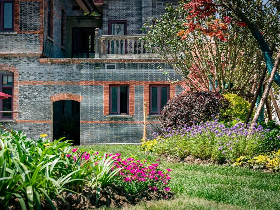 上海交通大学徐汇校区华山路入口景观提升设计丨中国上海丨上海亦境建筑景观有限公司,上海交通大学设计学院风景园林研究所-71