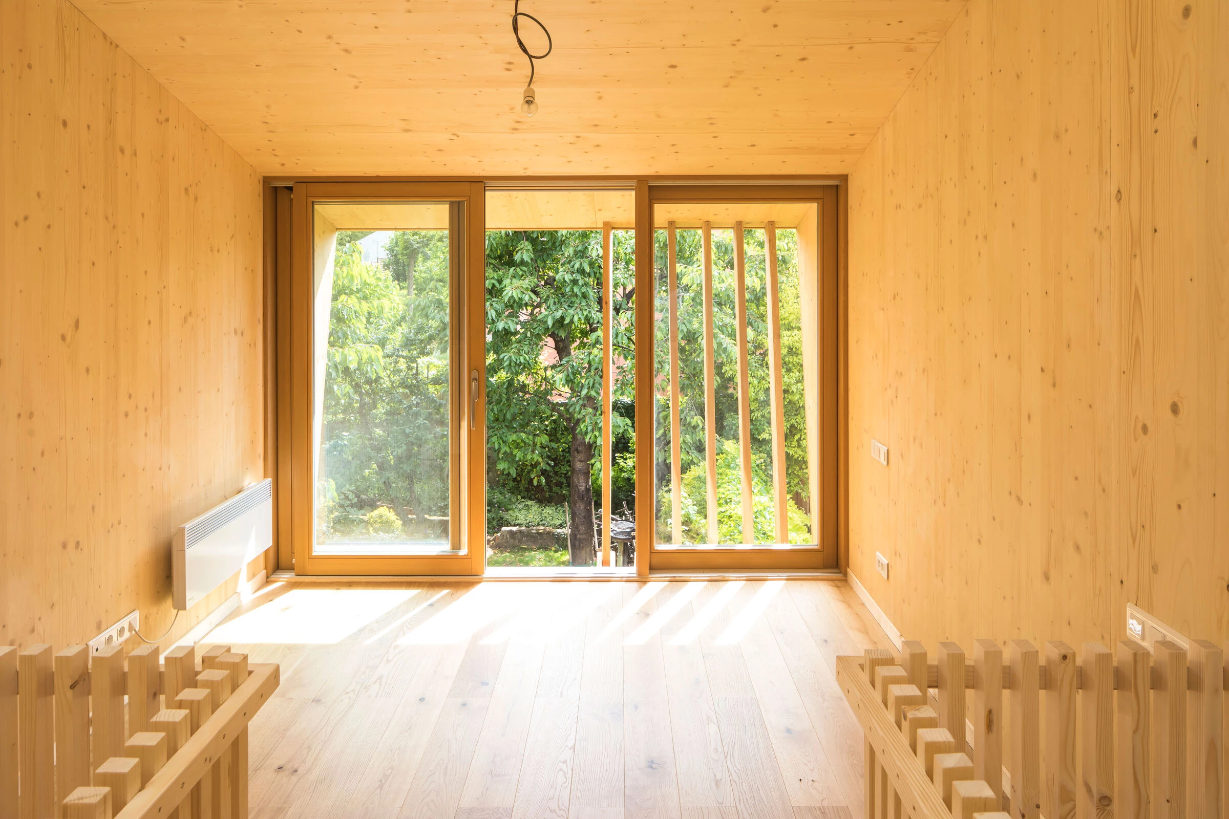 Gentilly 花园木质空中走廊住宅-20