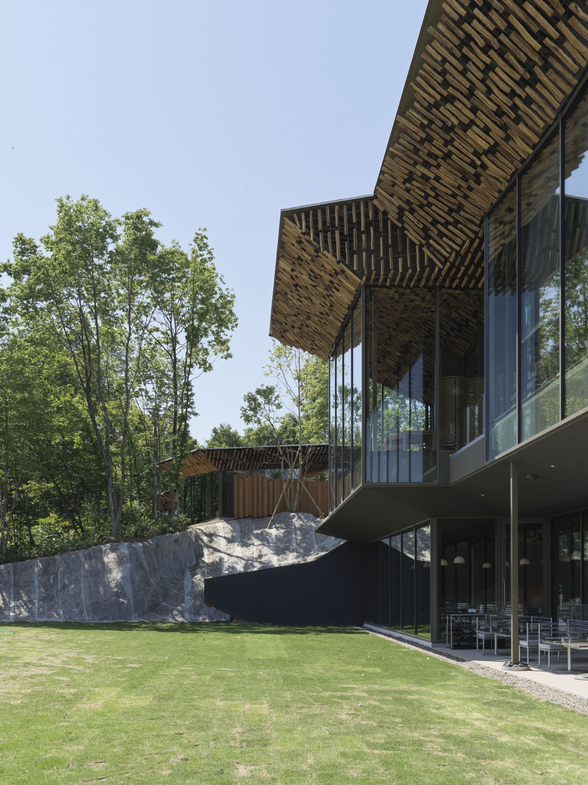 Snowpeak Field Suite 水疗中心总部丨日本丨Kengo Kuma & Associates-7