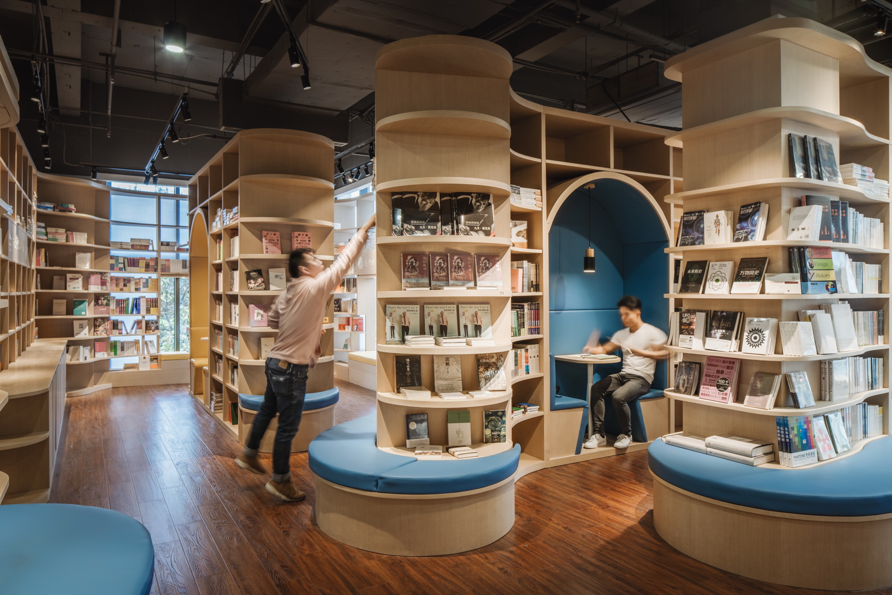 上海交通大学曦潮书店丨上海交通大学思作设计工作室-24