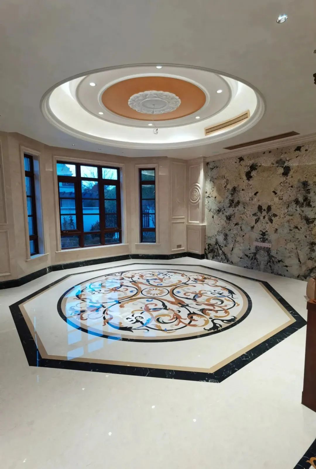 别墅大理石装饰实拍案例丨中国随州丨叶胤祥设计事务所-7