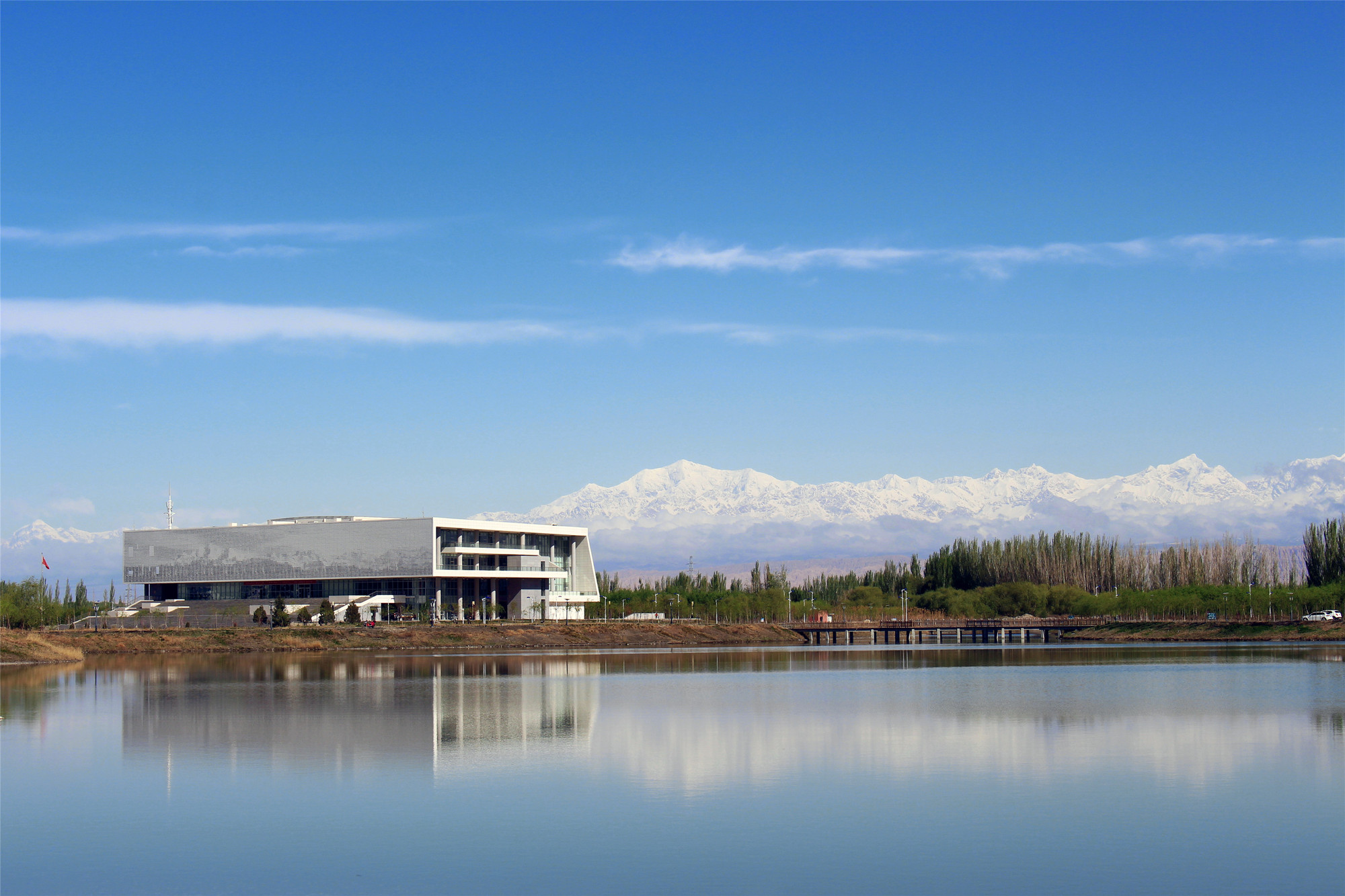 新疆科技学院图书馆 | 现代设计与自然的完美融合-14