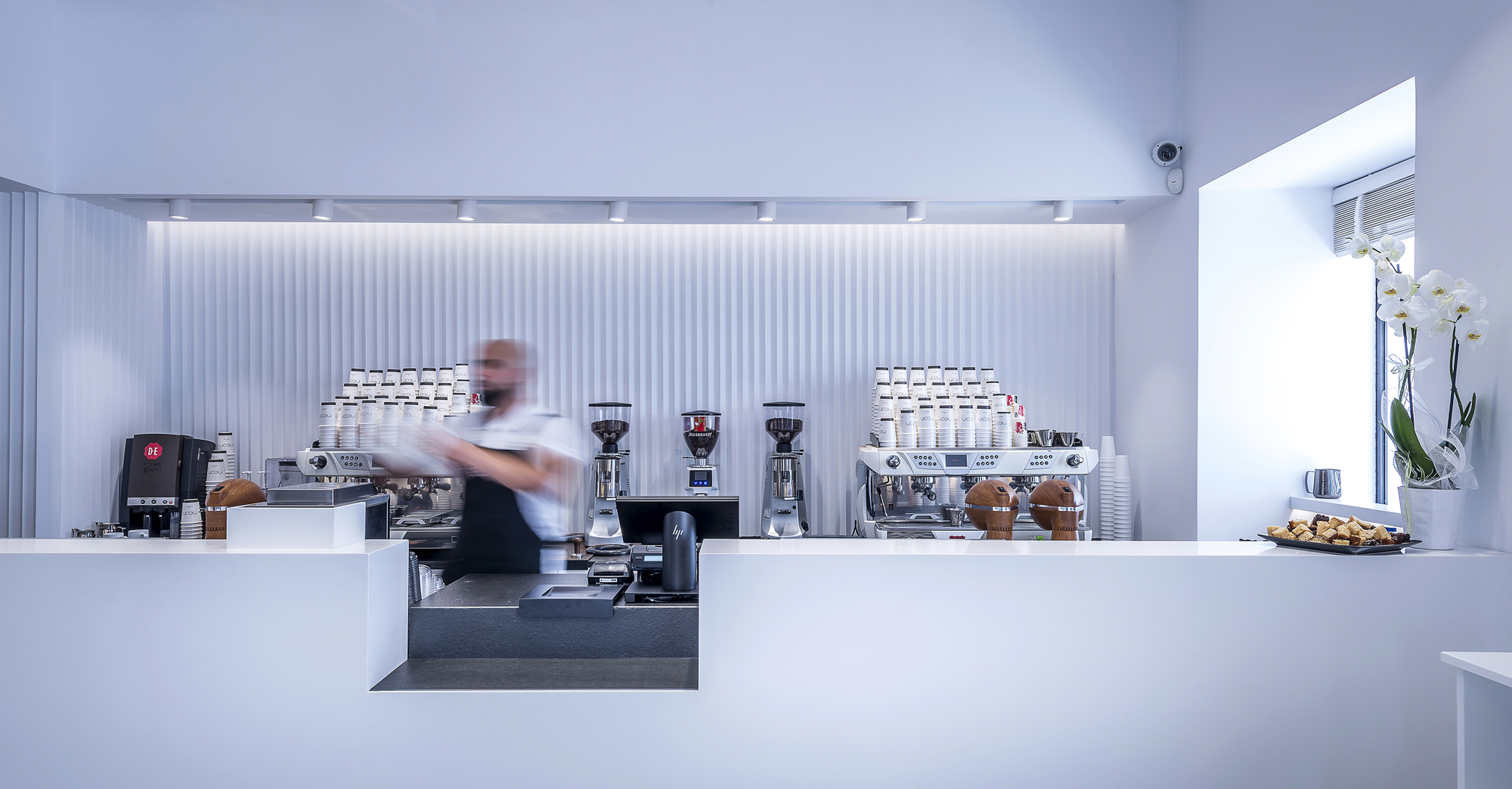 Neon Bakery & Coffee / Studio 2Pi Architecture-13