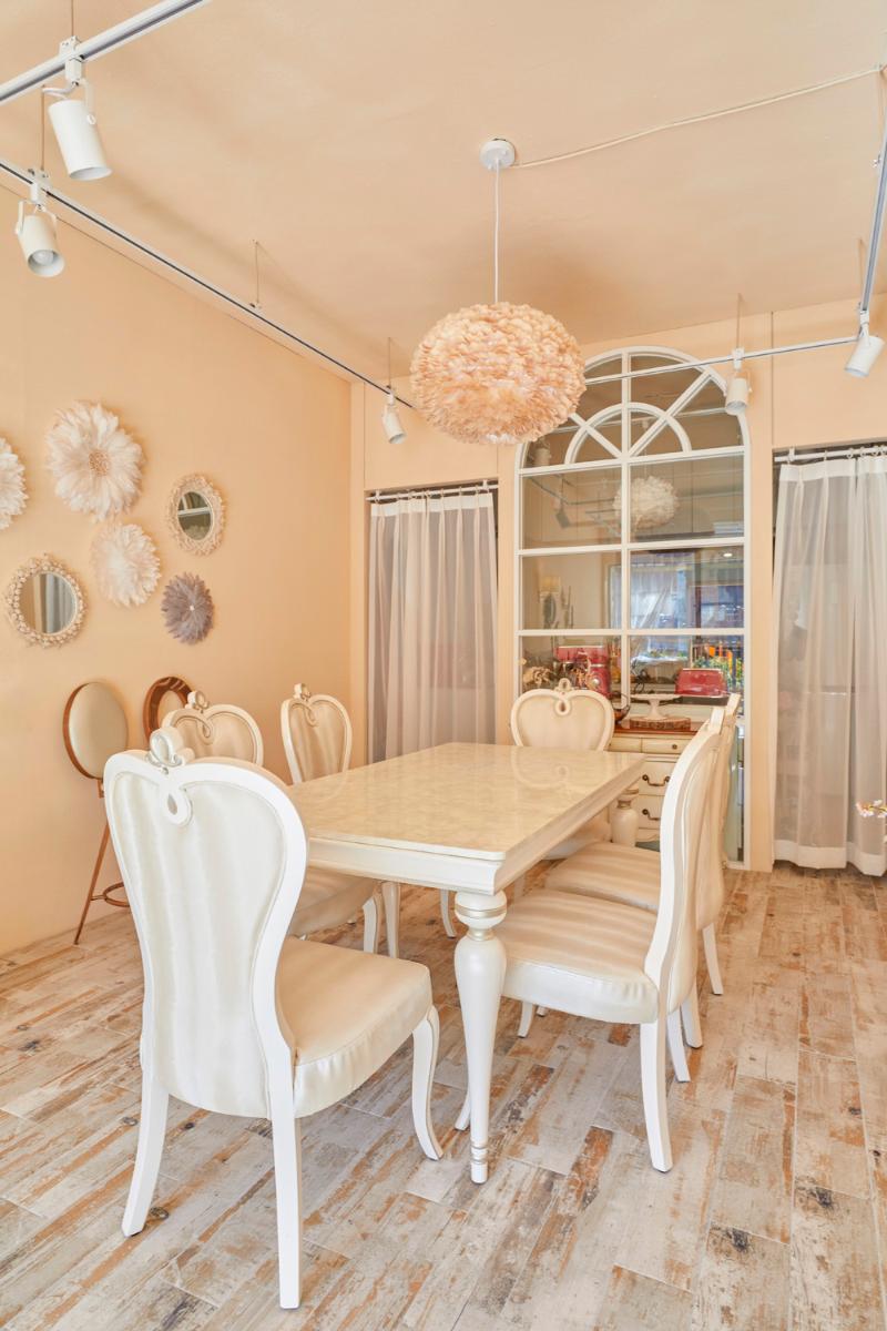 韩式简约风 12 平米咖啡厅设计-10