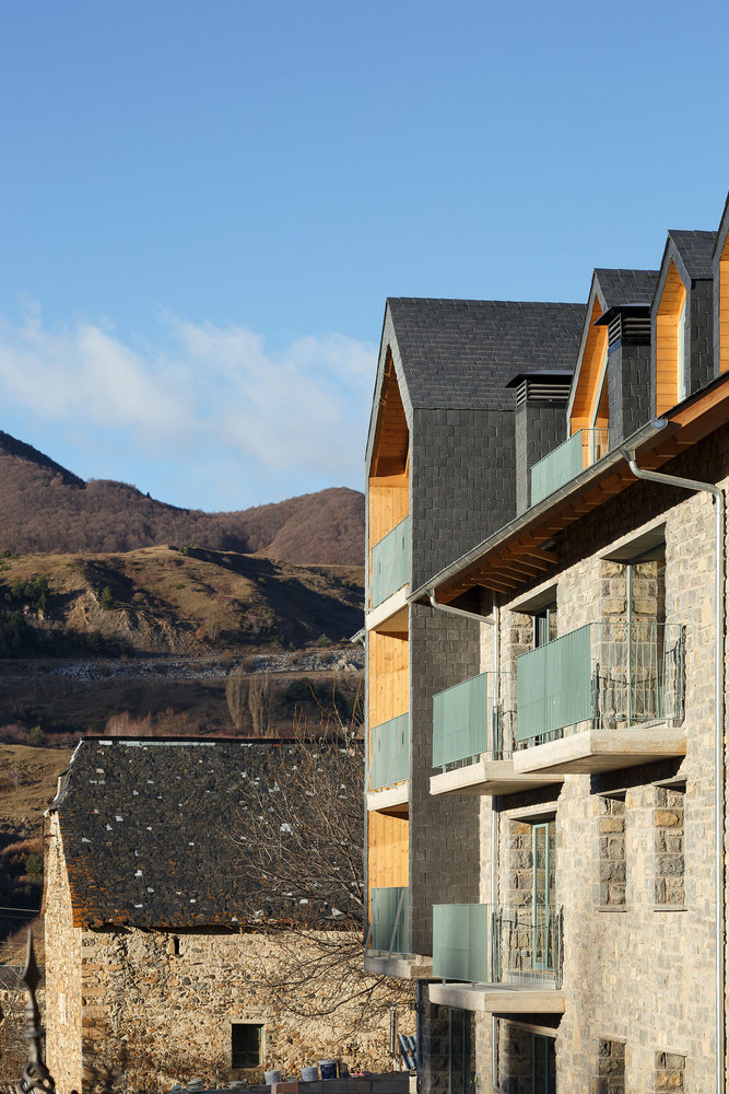 融合地域特色的环保共生社区-37