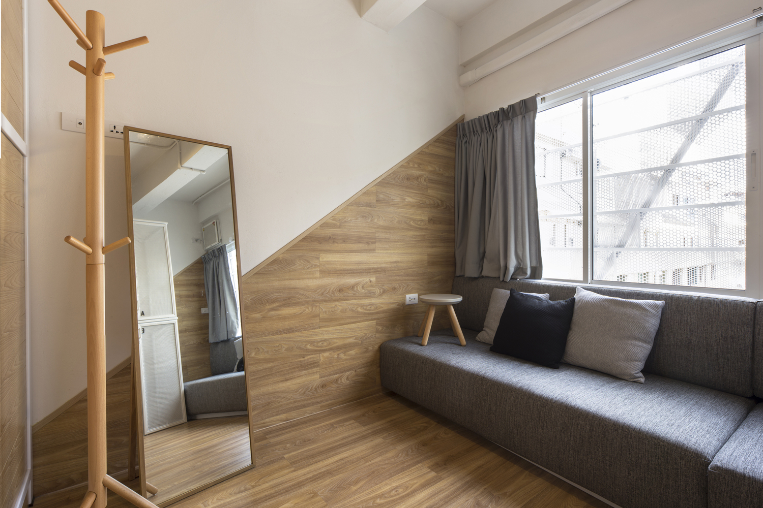 泰国"Bed One Block Hostel" 以小见大,社交空间与私密空间的完美平衡-29