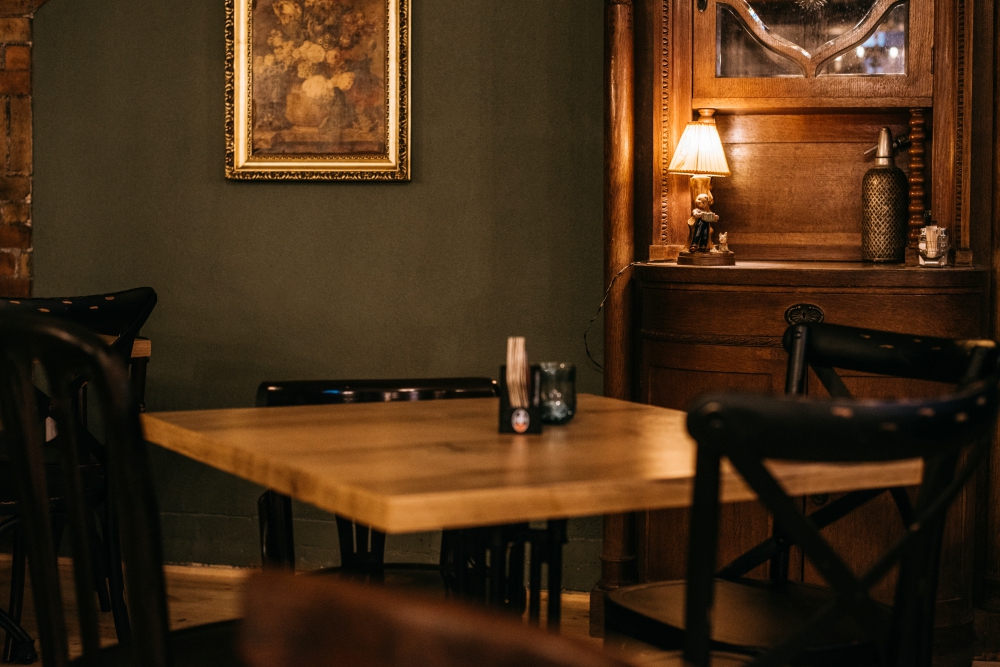 从地中海餐厅改造为经典酒馆-56