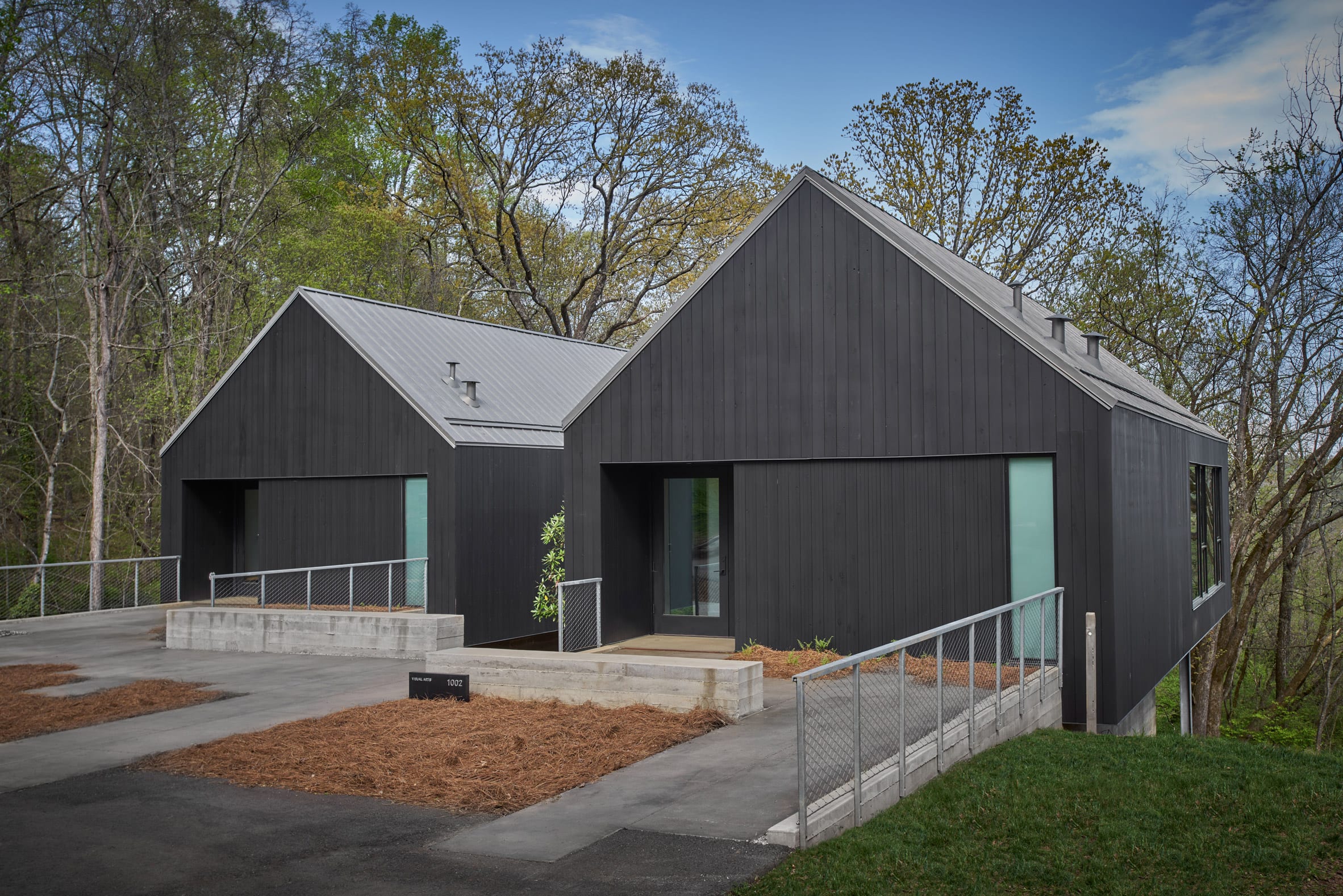 美国田纳西州森林中的 Loghaven 艺术家校园-22