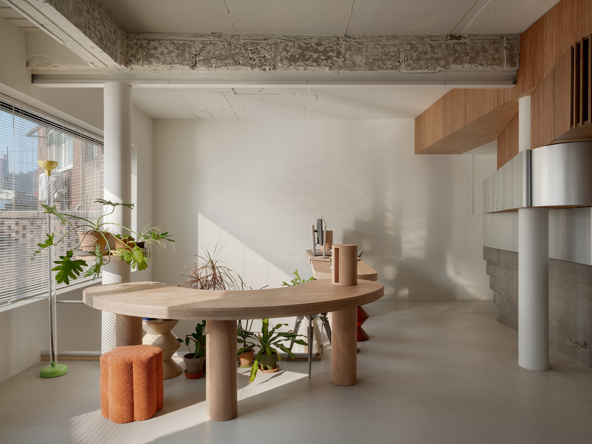 Reinterpreting a 50-Year-Old Building in Myeongnyun-dong丨sukchulmok + BRBB Architects-17