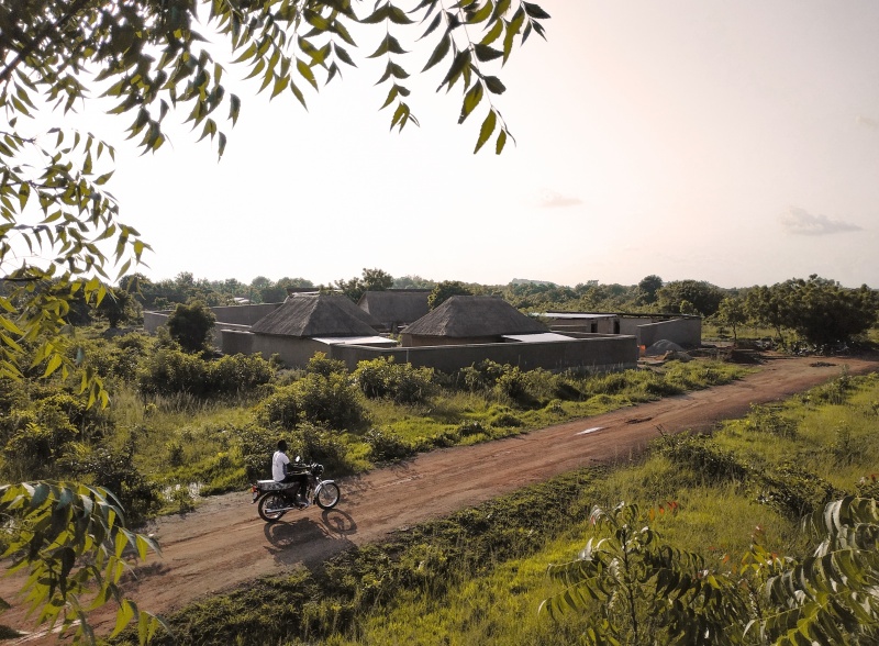 丨贝宁丨L'Harmattan architecture的四位建筑师-73