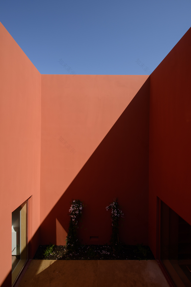 葡萄牙奥埃拉斯住宅-69