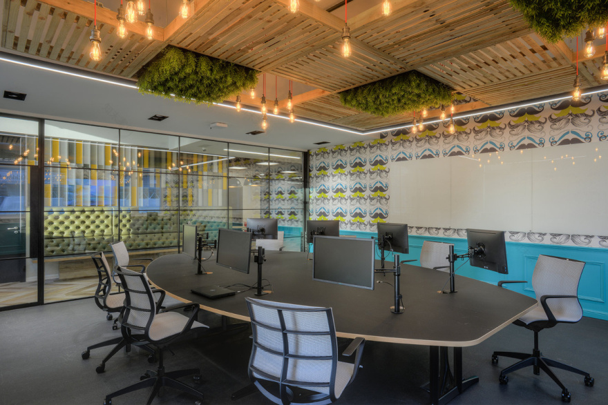 苏格兰爱丁堡 Trip.com 办公室 - 工业风与生物多样性的完美结合-13